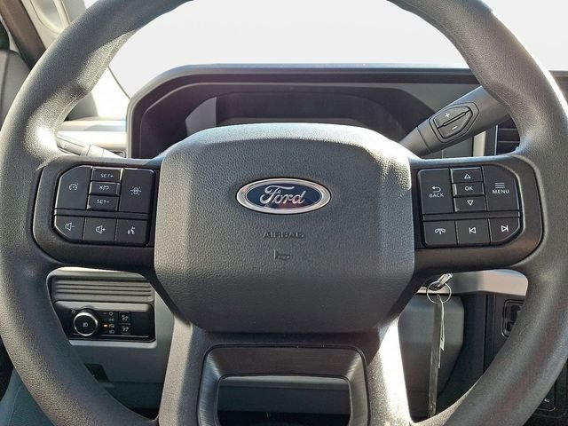 2025 Ford F-350 Super Duty Chassis Cab XL - Photo 12