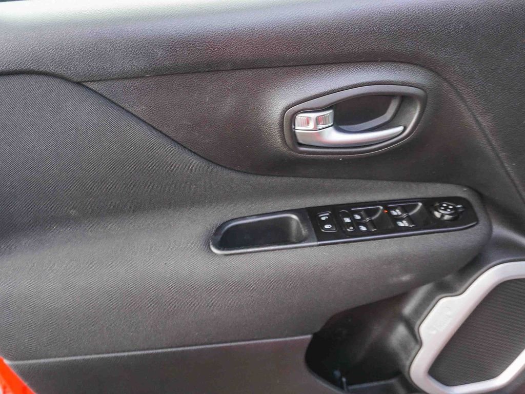Used 2021 Red Jeep Sport image 19