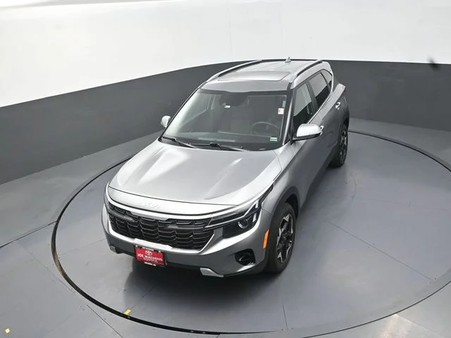 Used 2025 Gray Kia EX image 24
