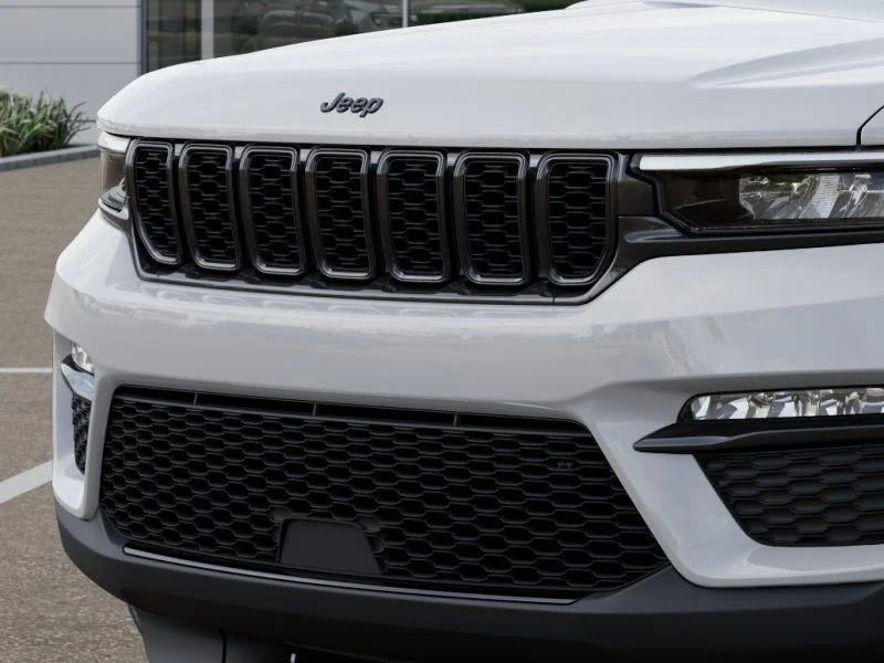 New 2025 Bright White Clear-Coat Exterior Paint Jeep Limited image 12