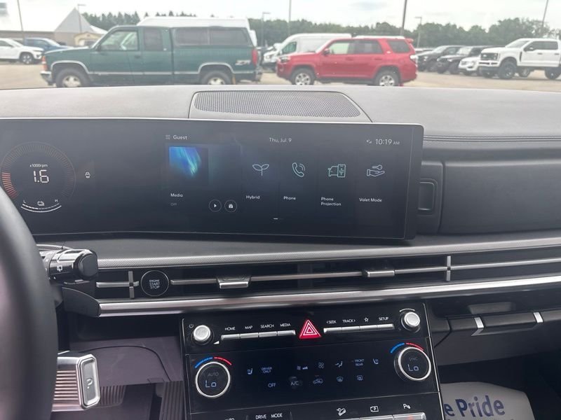 Used 2024 Silver Hyundai SEL image 37