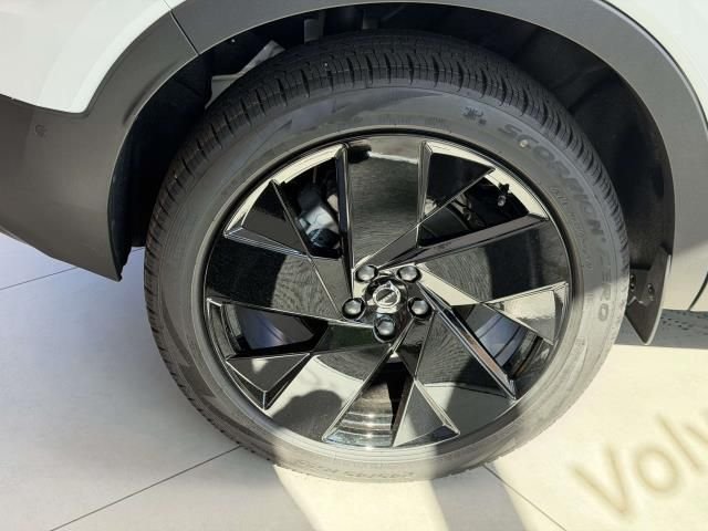 2026 Volvo XC40 Ultra Black Edition - Photo 6