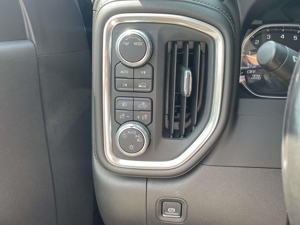 Used 2020 Blue GMC Elevation image 23