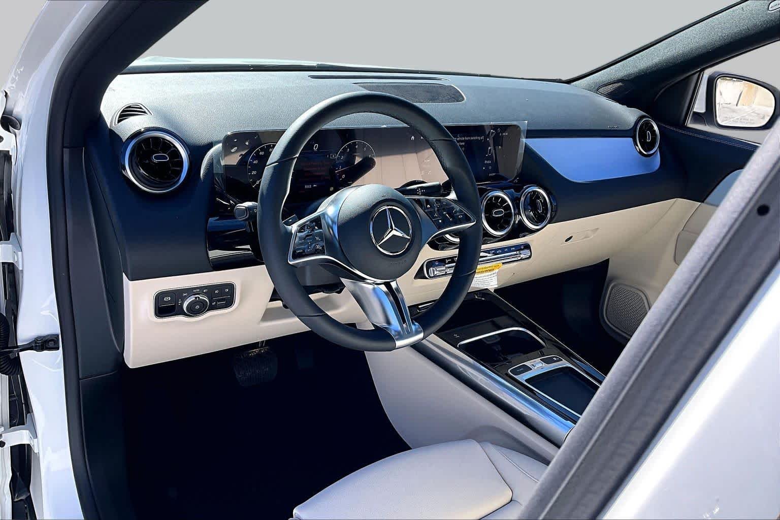 Used 2026 Polar White Mercedes-Benz GLA 250 image 17