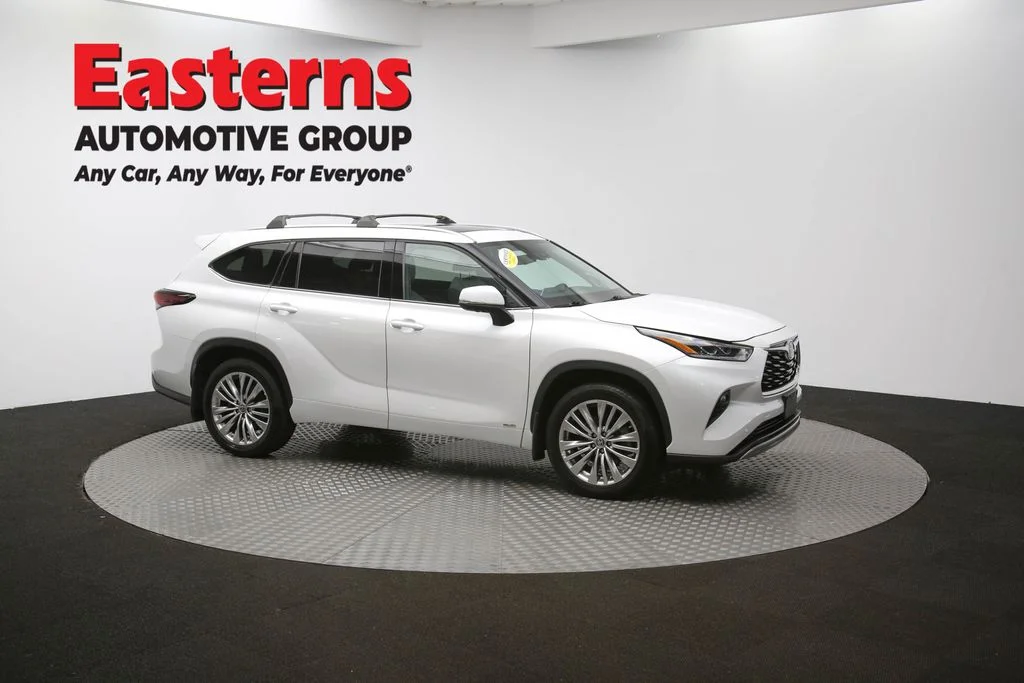 Used 2024 Beige Toyota Platinum image 53
