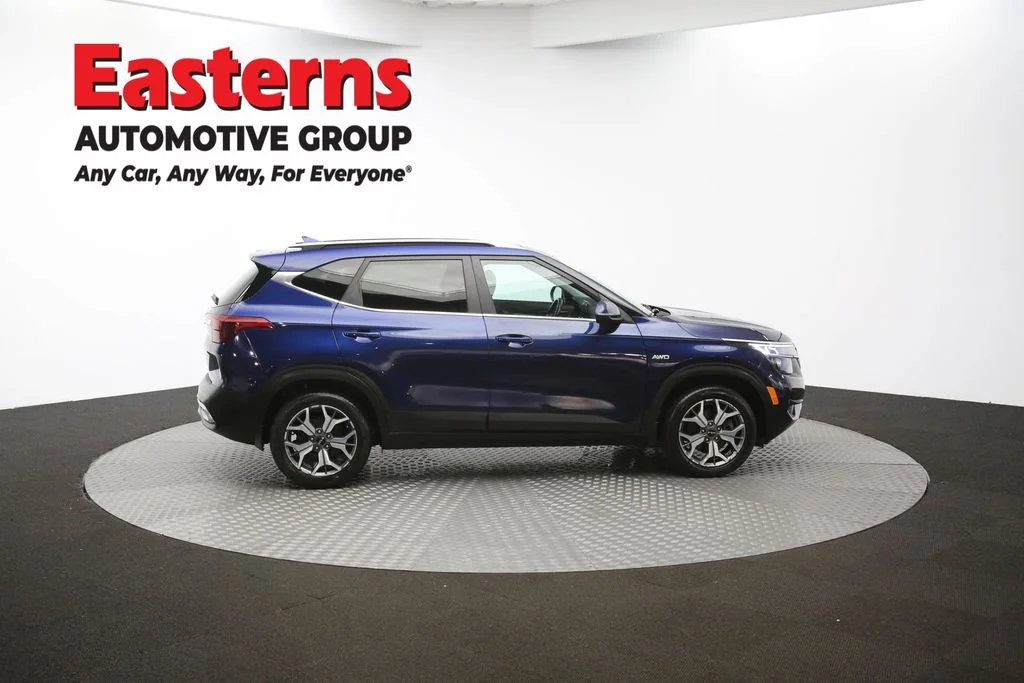 Used 2022 Blue Kia EX image 45