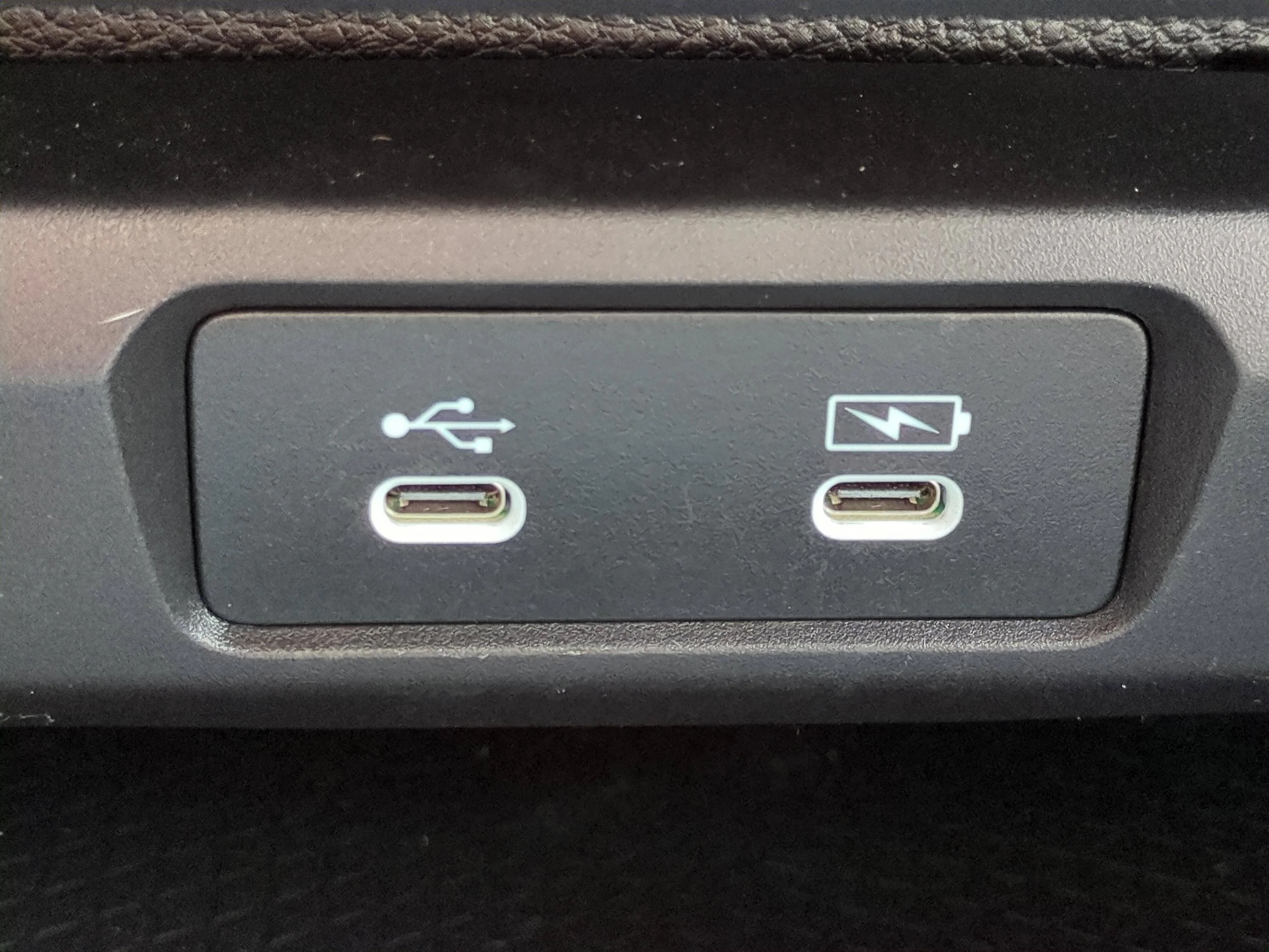 Used 2025 White Honda SE image 20