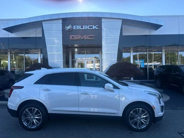 Used 2023 White Cadillac Premium Luxury image 29