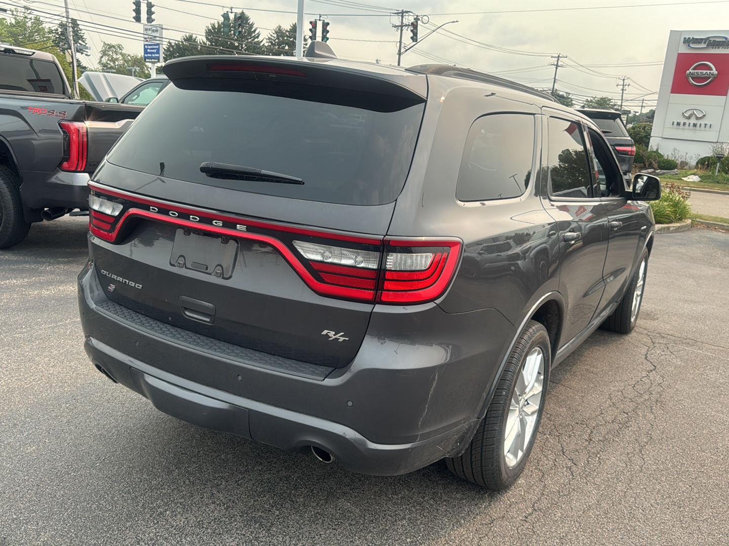 Used 2025 Vapour Grey Dodge R/T image 6