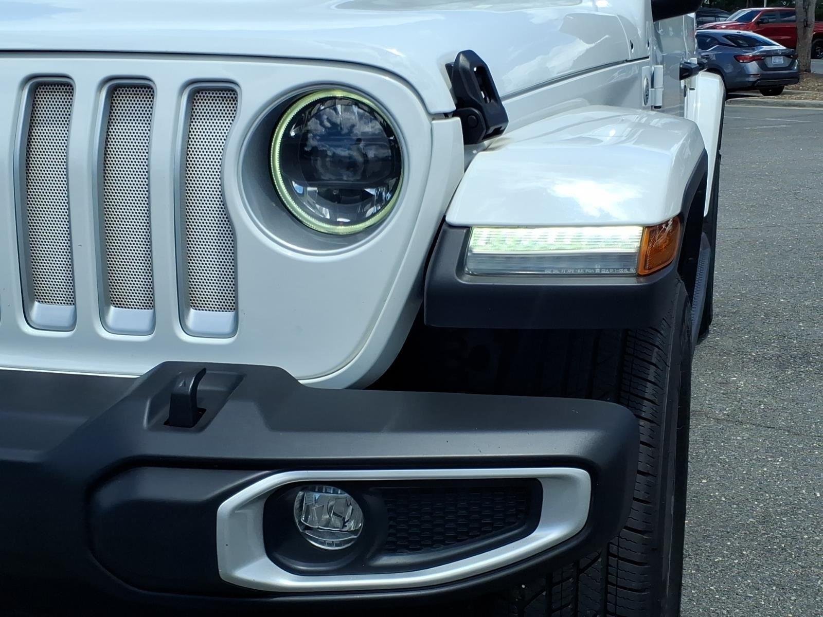 Used 2023 Bright White Clearcoat Jeep Sahara image 15