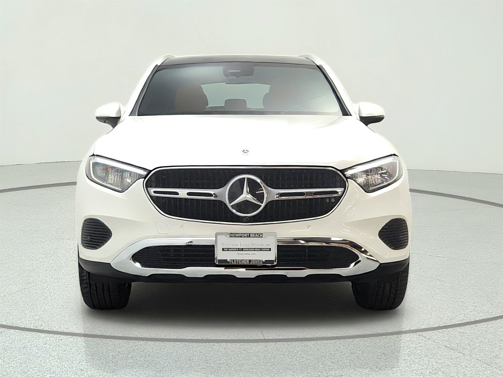 Certified Used 2025 Polar White Mercedes-Benz GLC 350e 4MATIC® SUV image 2
