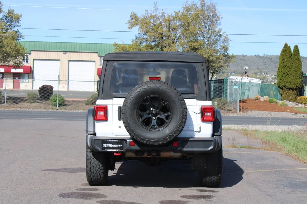 Used 2018 Bright White Clearcoat Jeep Unlimited Rubicon image 5