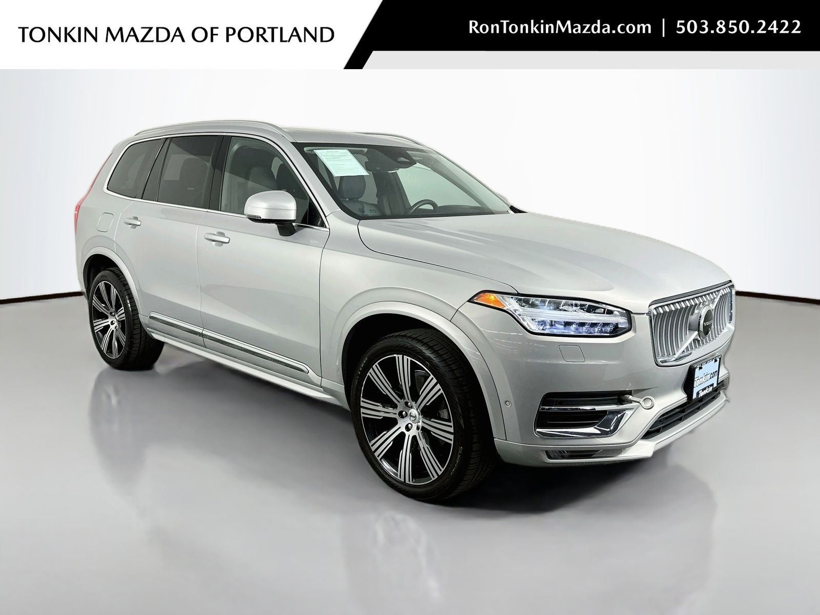 Used 2023 Silver Dawn Metallic Volvo Ultimate image 1