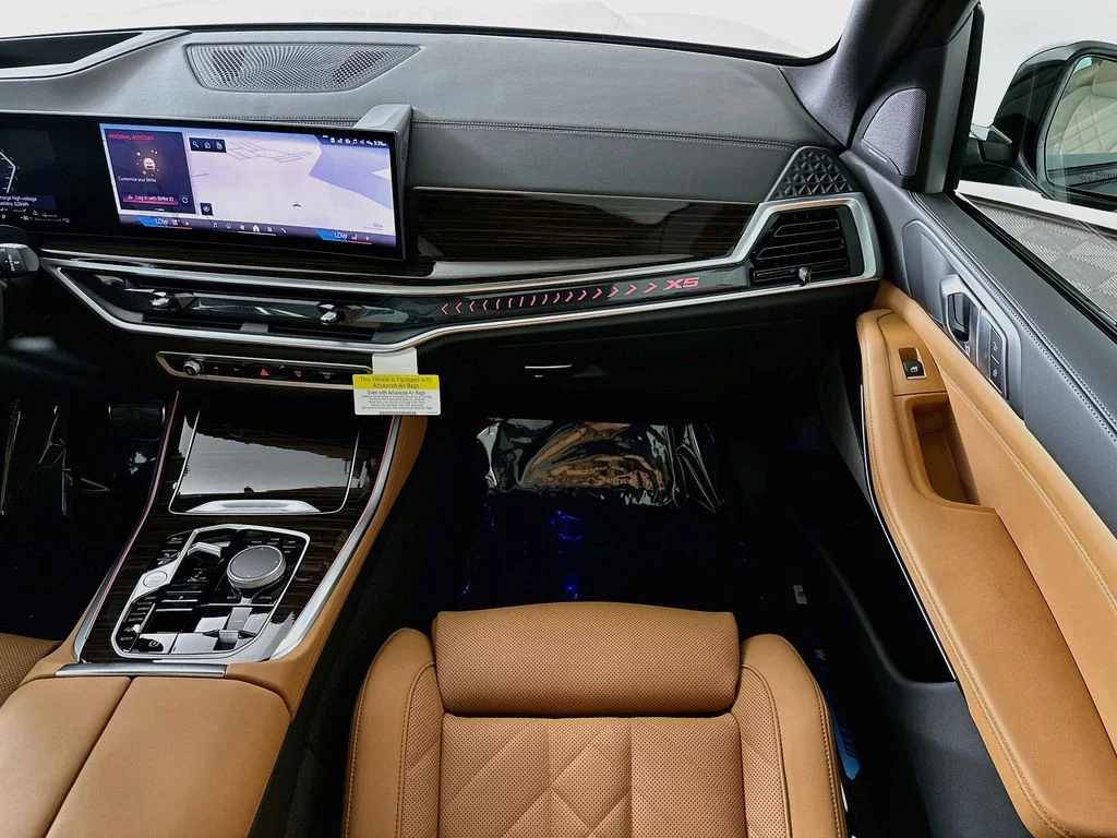 New 2026 Black Sapphire Metallic BMW xDrive50e image 27