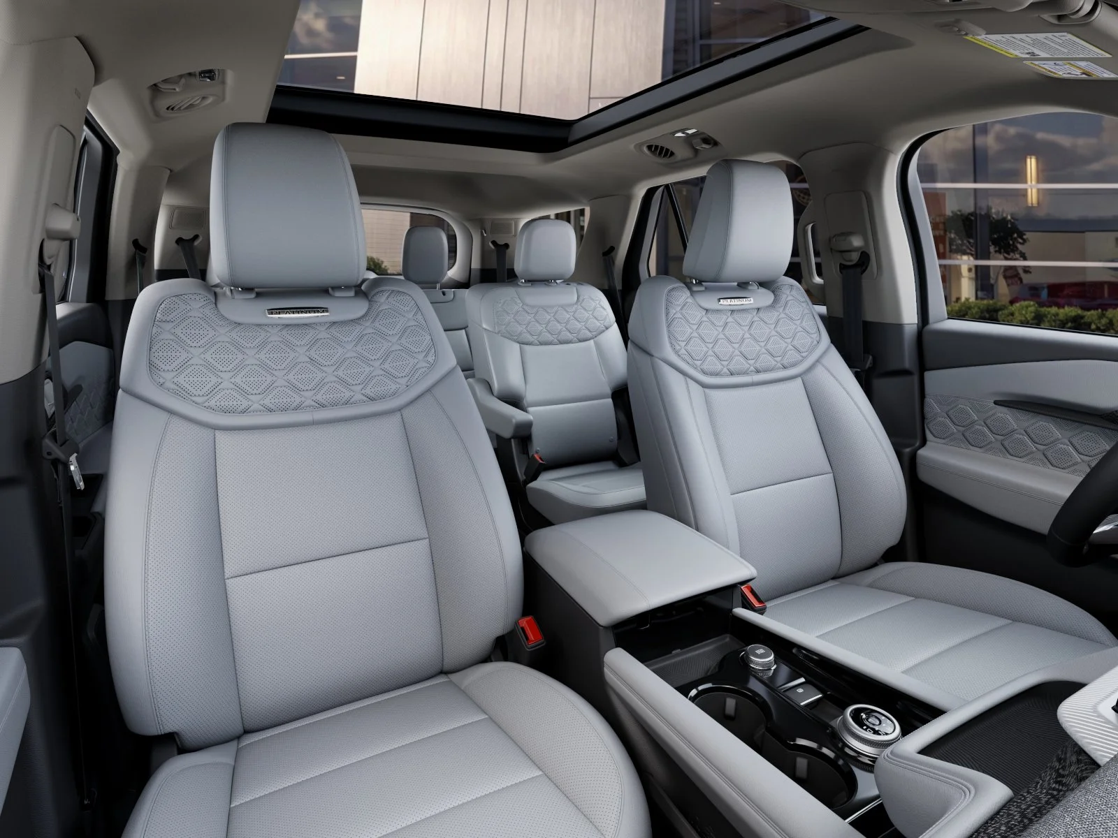 New 2027 Star White Metallic Tri-Coat Ford Platinum™ image 29