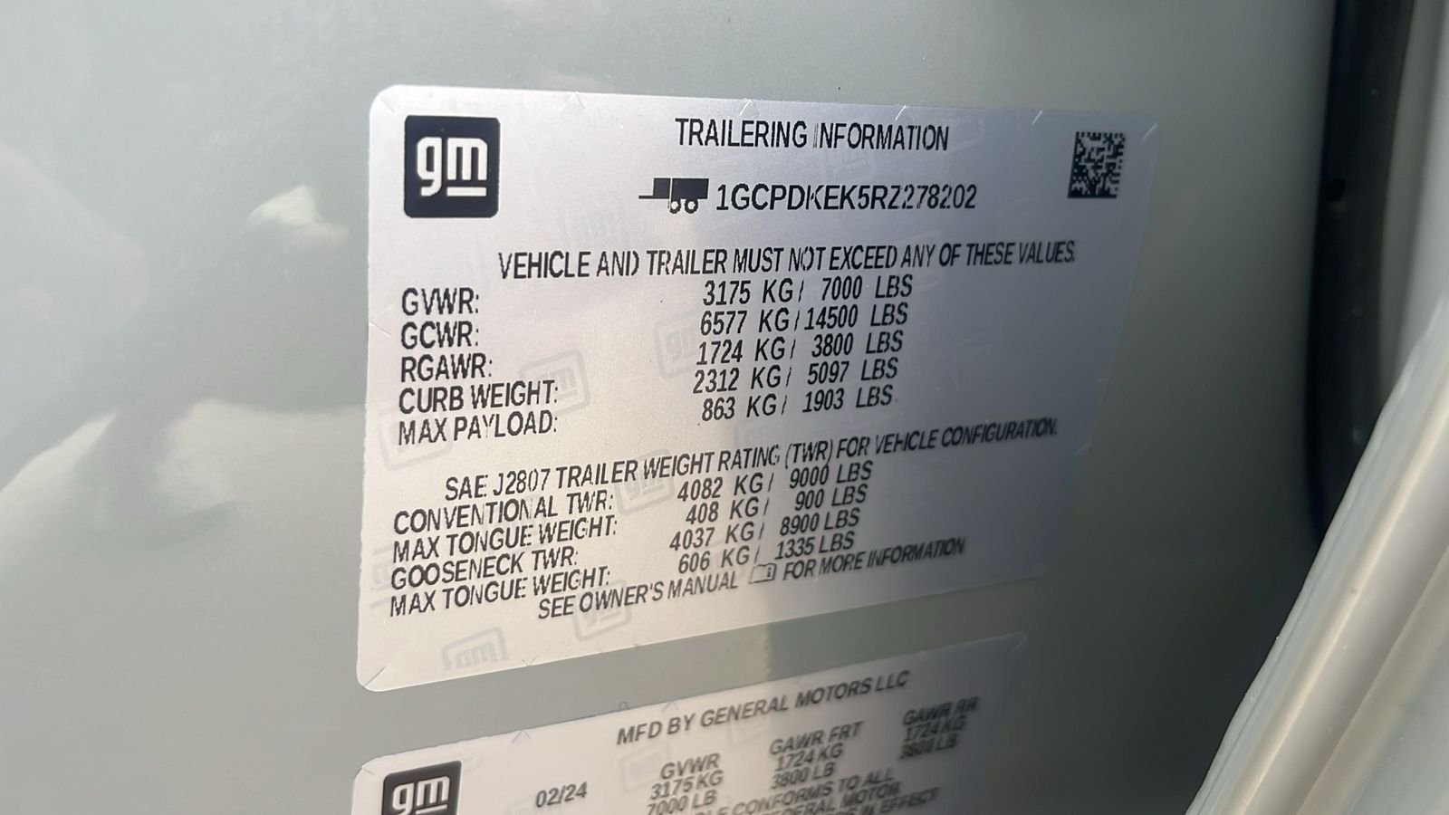 Used 2024 Gray Chevrolet LT image 31