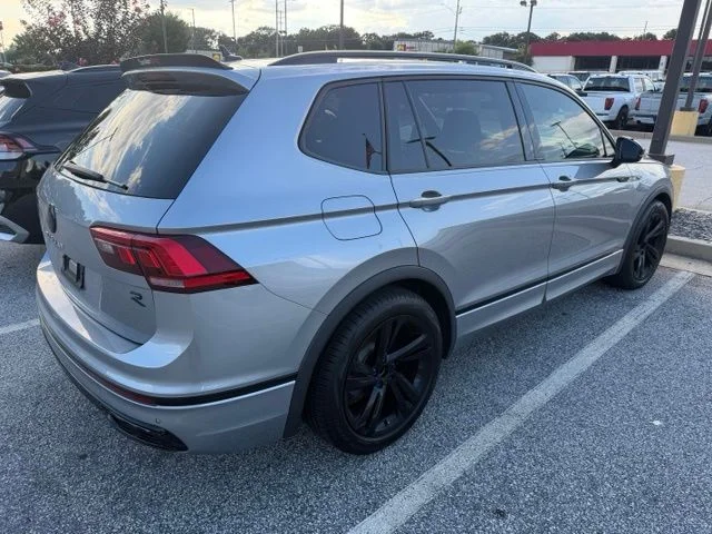 Used 2024 Pyrite Silver Metallic Volkswagen 2.0T SE R-Line Black image 4