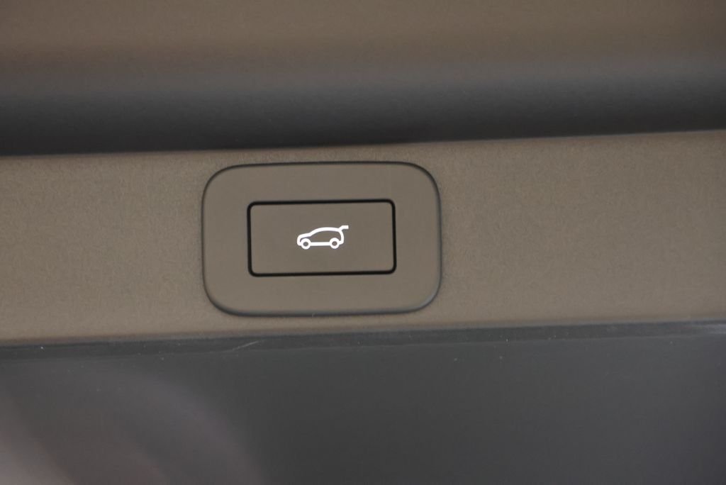 2026 Land Rover Range Rover SE - Photo 48