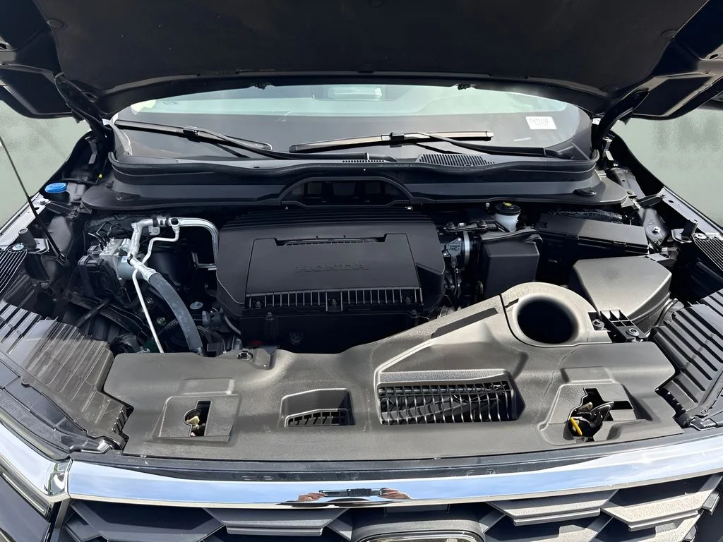 Used 2025 Black Honda EX-L image 31