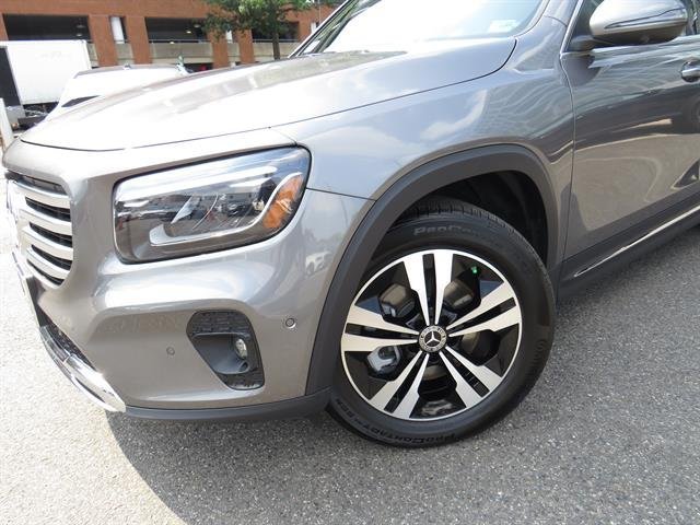 Used 2026 Mountain Grey Metallic Mercedes-Benz GLB 250 image 24