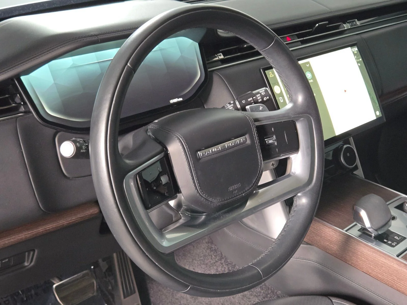Used 2023 Eiger Gray Metallic Land Rover SE image 23