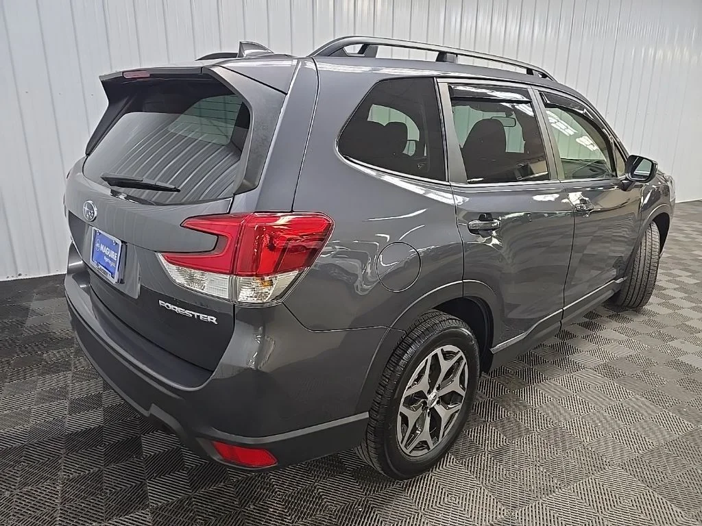 Used 2022 Gray Subaru Premium image 12