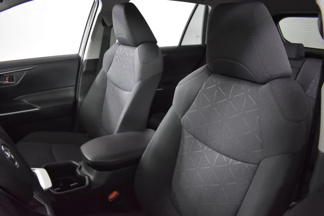 Used 2023  Toyota XLE image 14