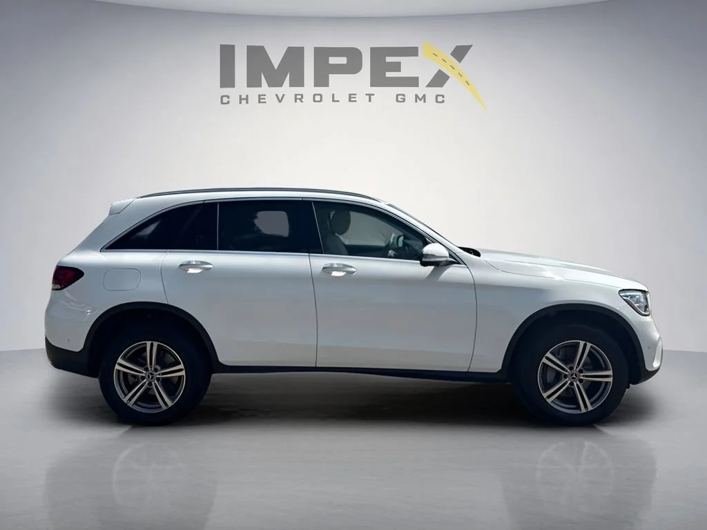 Used 2022  Mercedes-Benz GLC 300 image 7