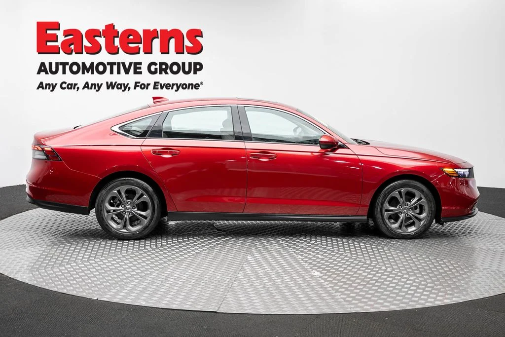 Used 2024 Red Honda EX image 4