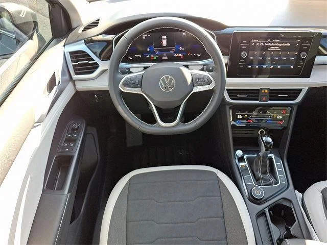 2025 Volkswagen Taos SE - Photo 7
