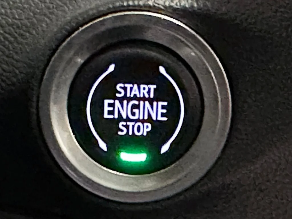 Used 2021 Black Buick Select image 29