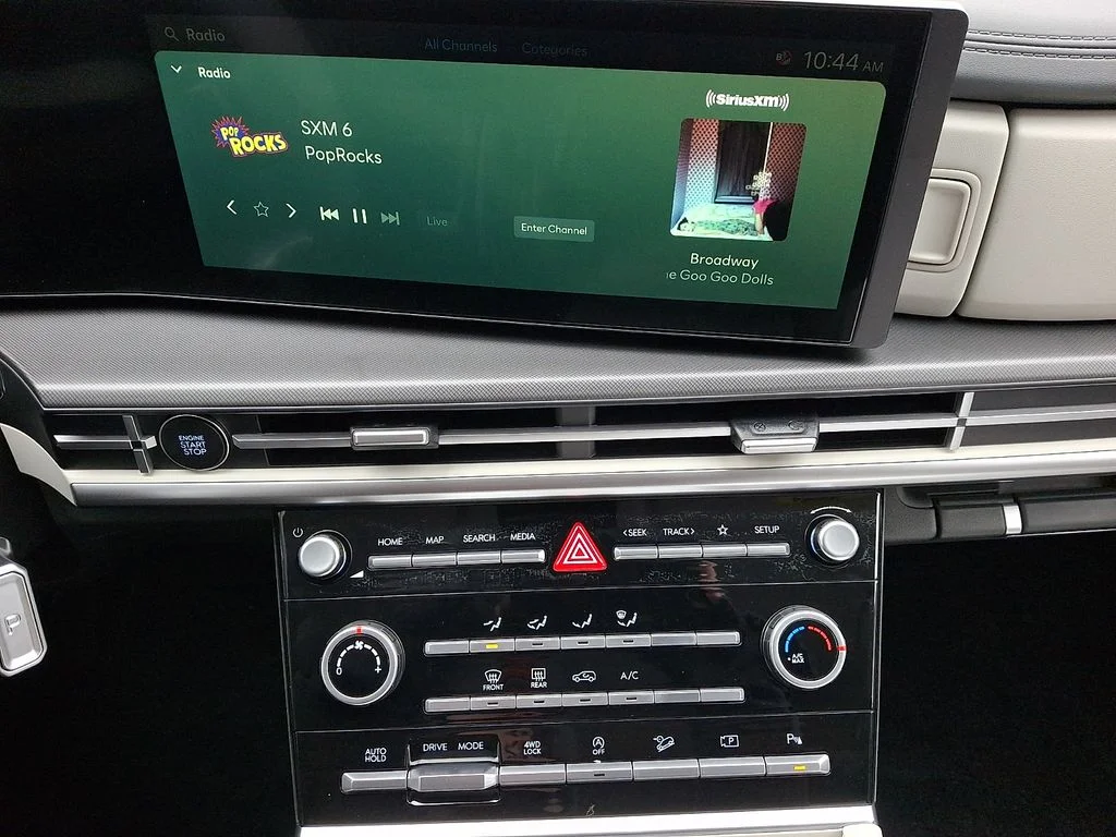 New 2026 Gray Hyundai SE image 8
