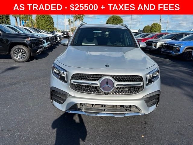 Used 2021 Silver Mercedes-Benz GLB 250 image 2