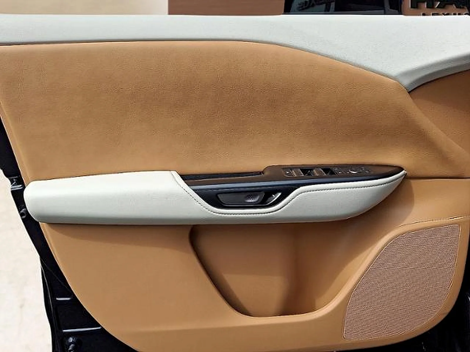 Certified Used 2026 Caviar Lexus Premium image 11
