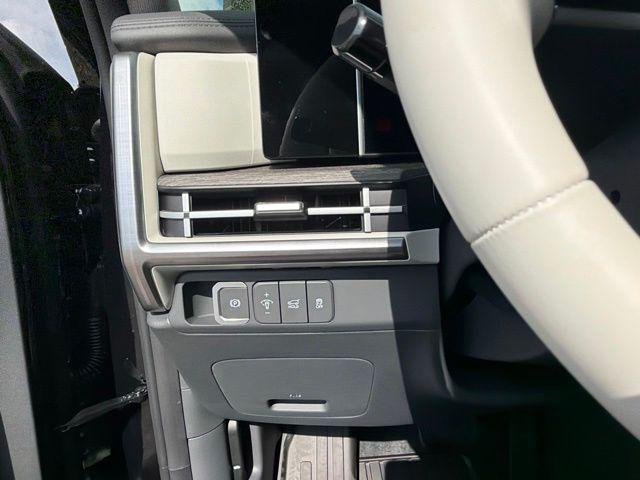 New 2027 Phantom Black Hyundai Limited image 26