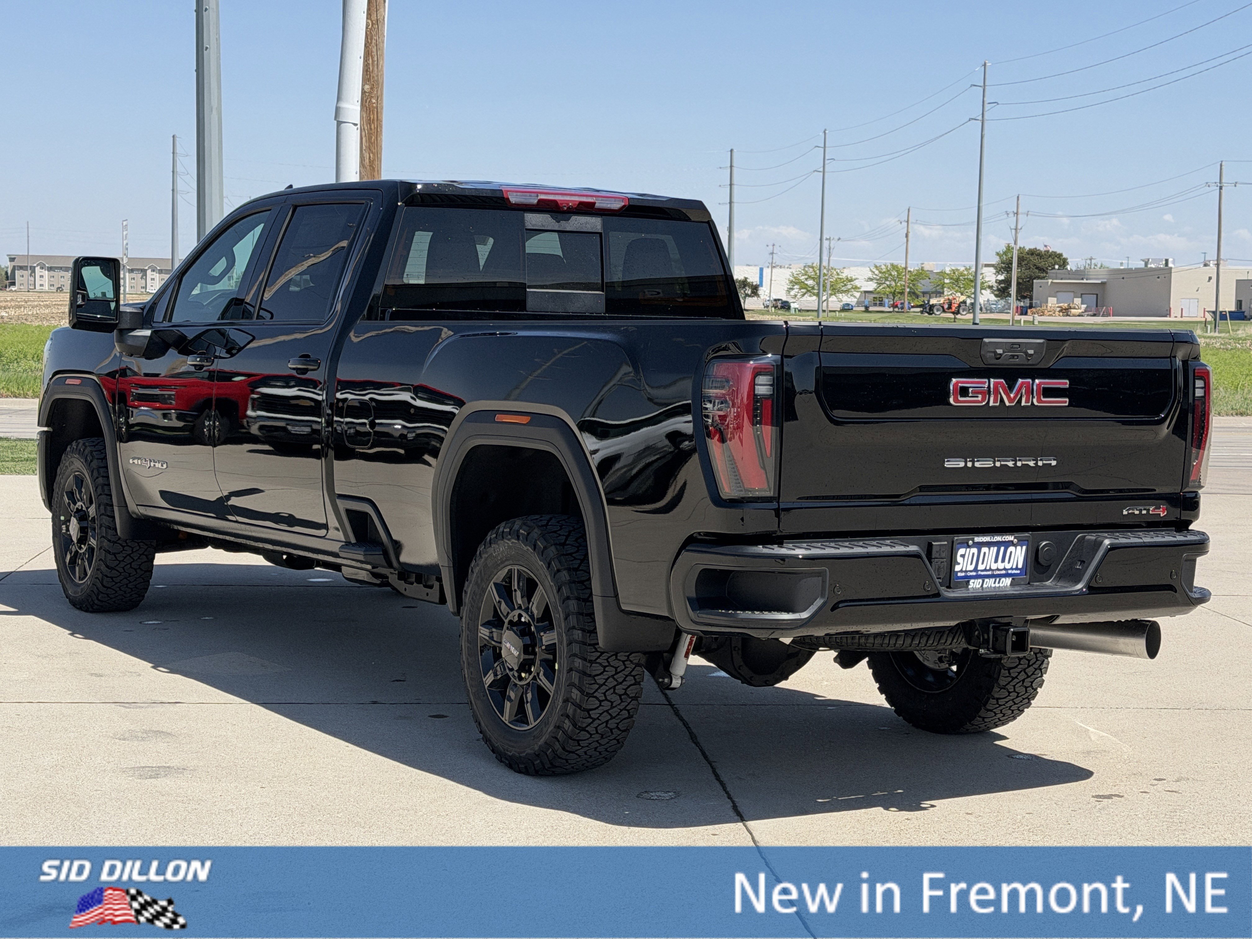 2026 GMC Sierra 3500HD AT4 - Photo 7