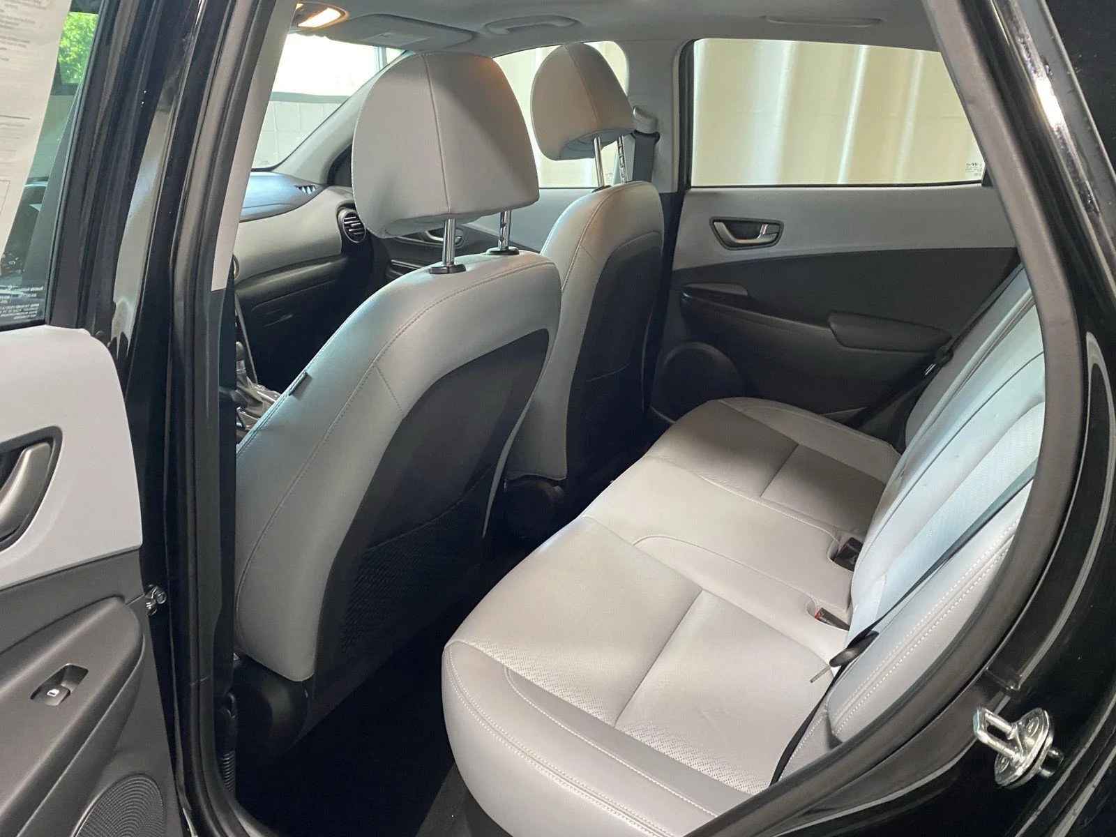 Used 2019 Ultra Black Pearl Hyundai Ultimate image 16