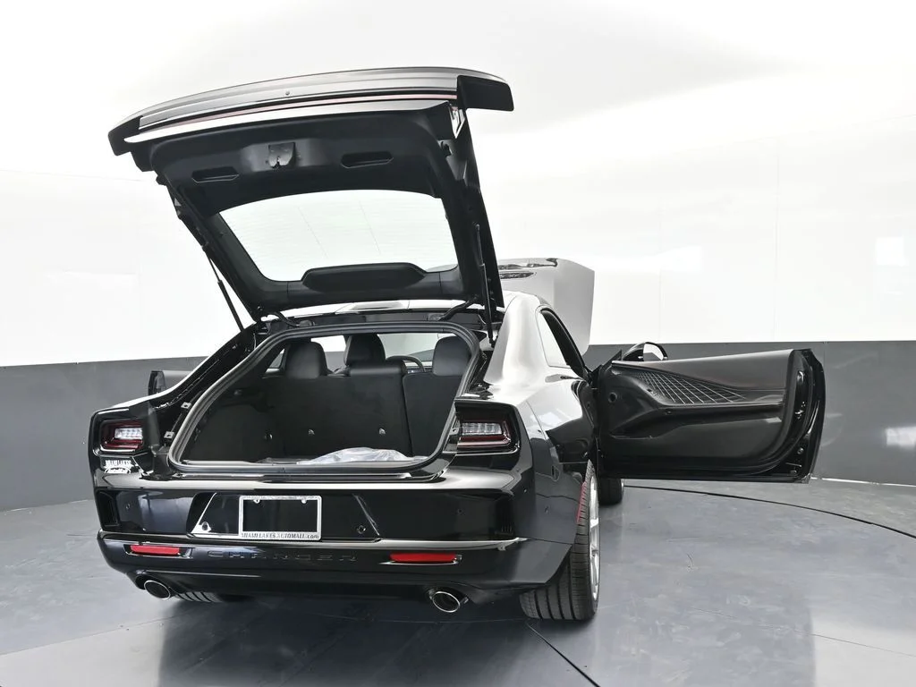 New 2026 Diamond Black Crystal Pearlcoat Dodge Scat Pack image 67