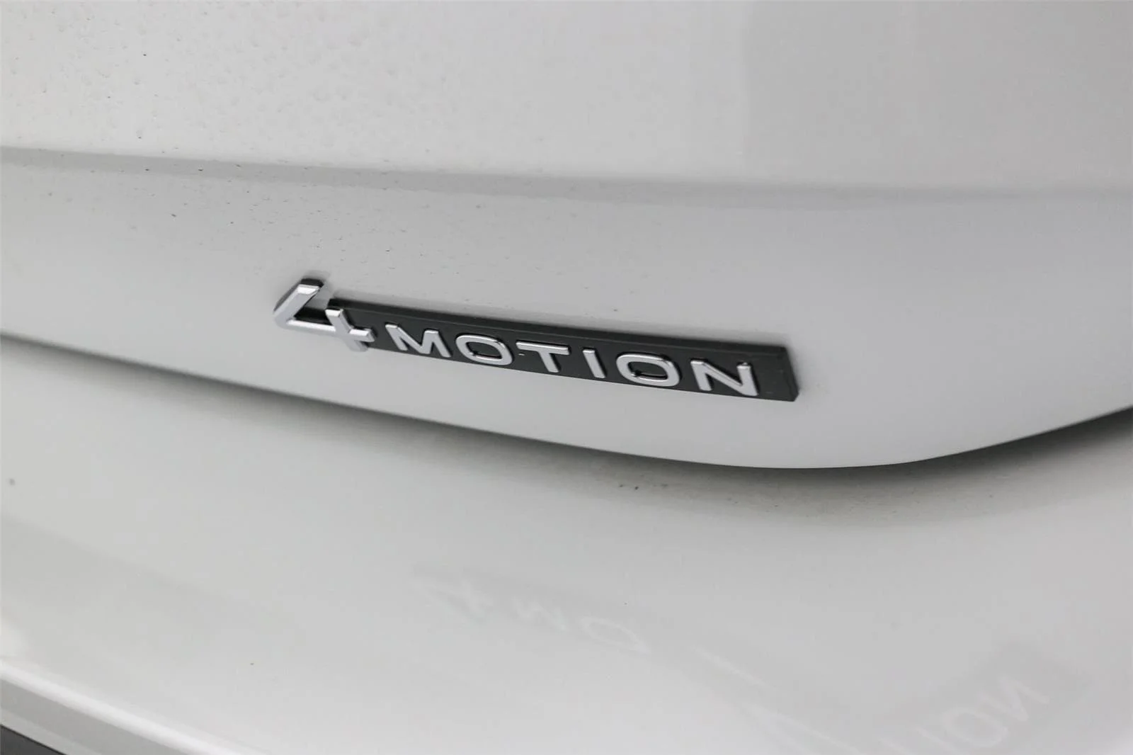 New 2026 Opal White w Deep Black Roof Volkswagen SE R-Line Black image 12