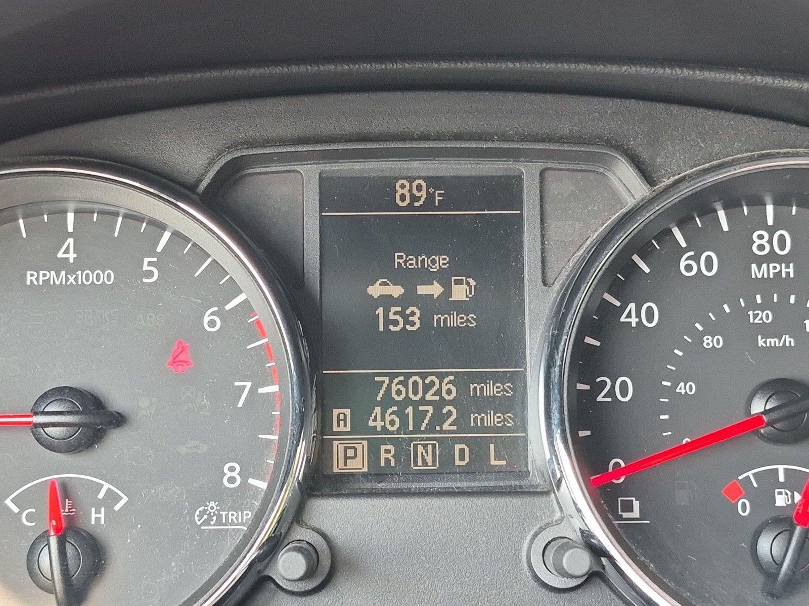 Used 2012 Platinum Graphite Nissan SL image 23