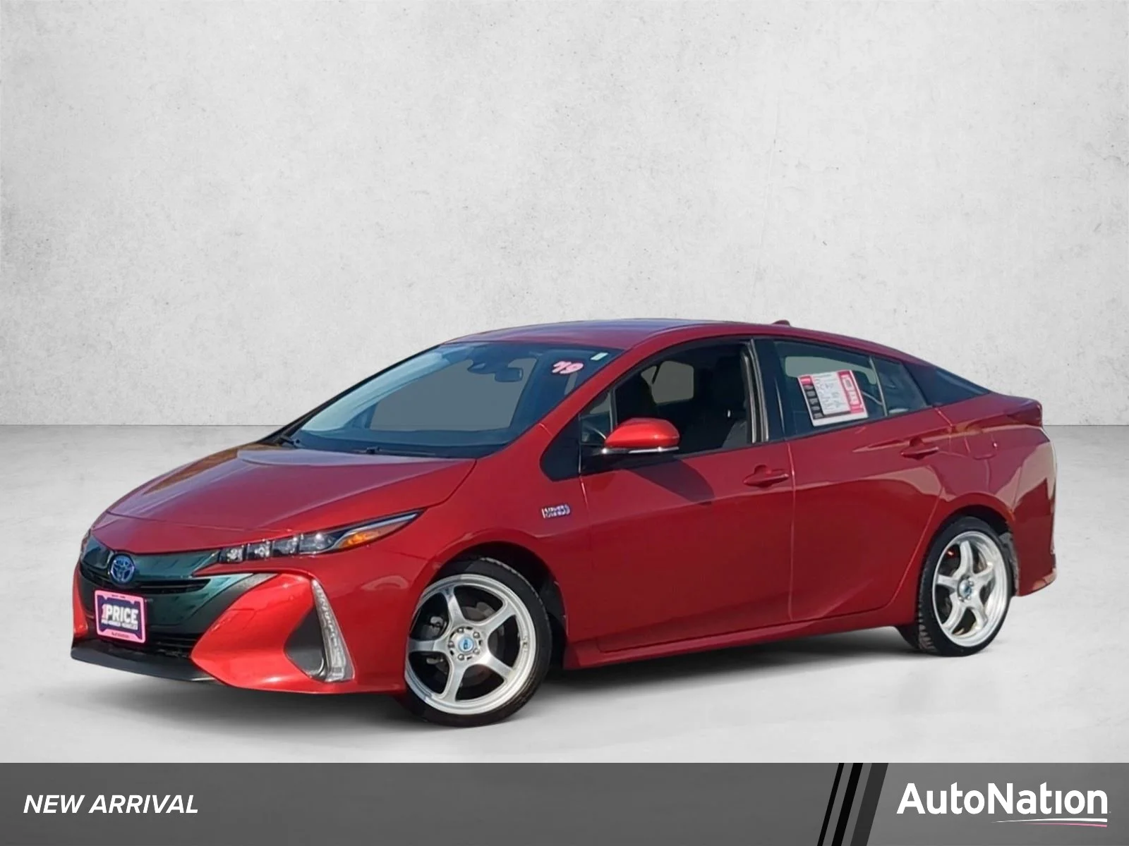 Used 2019 Hypersonic Red Toyota Premium image 1
