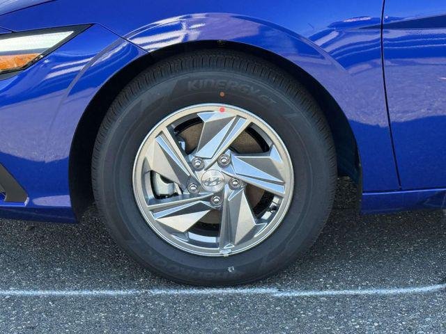New 2026 Blue Hyundai SE image 11