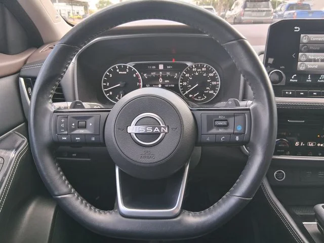 Used 2023 Blue Nissan SL image 14