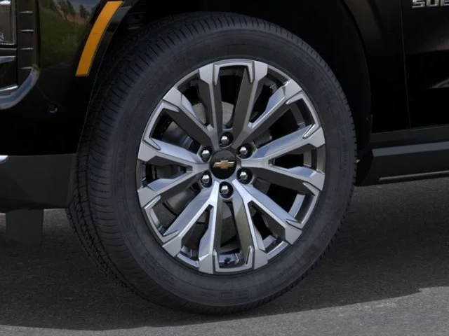 2027 Chevrolet Suburban High Country - Photo 9