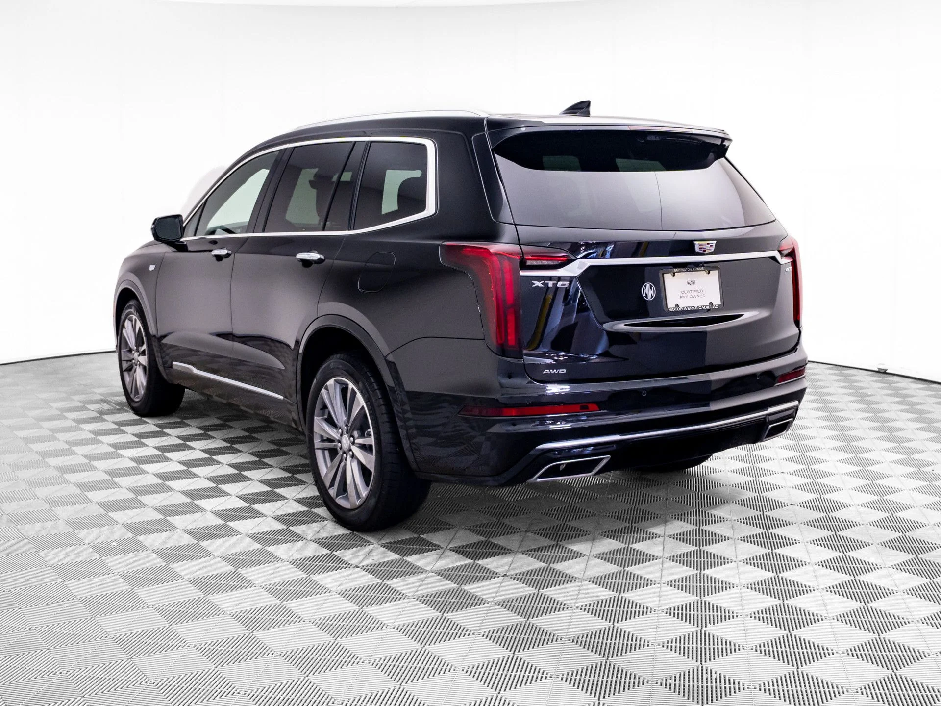 Used 2025 Black Cadillac Premium Luxury image 3