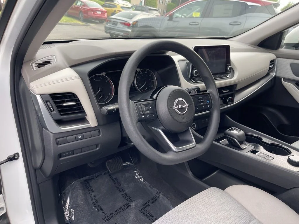 Certified Used 2023 White Nissan SV image 10