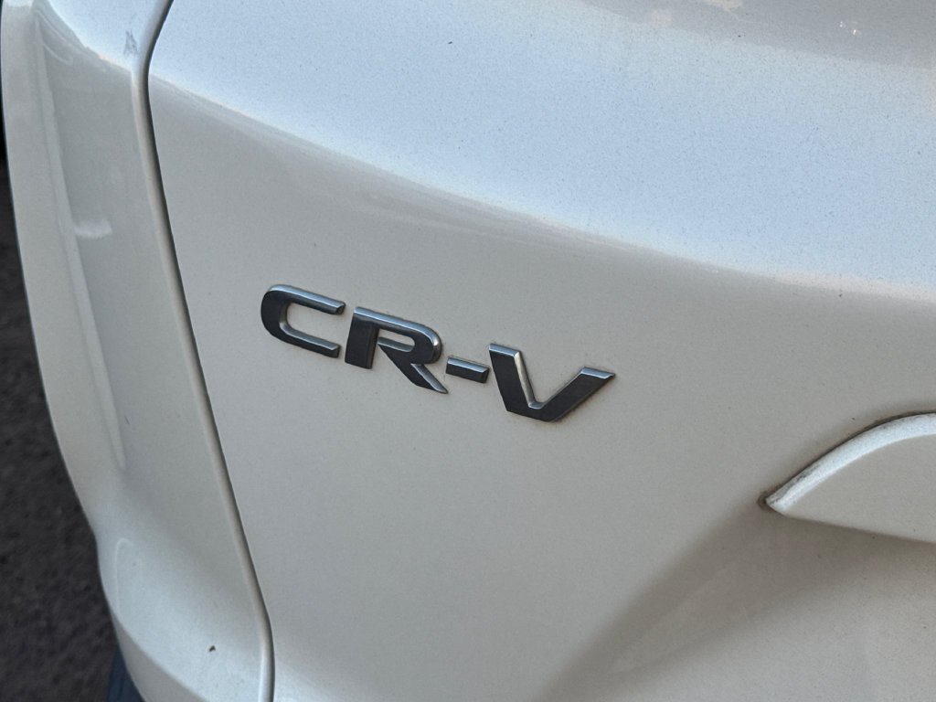 Used 2017 White Honda EX-L image 15