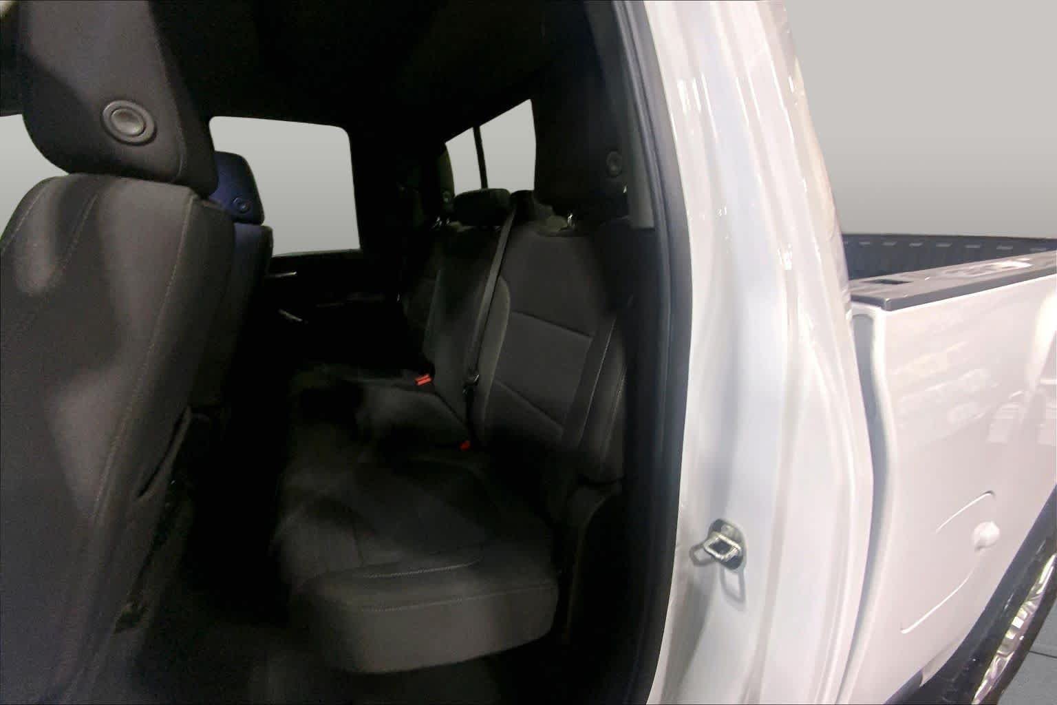 Used 2022 Summit White GMC SLE image 21