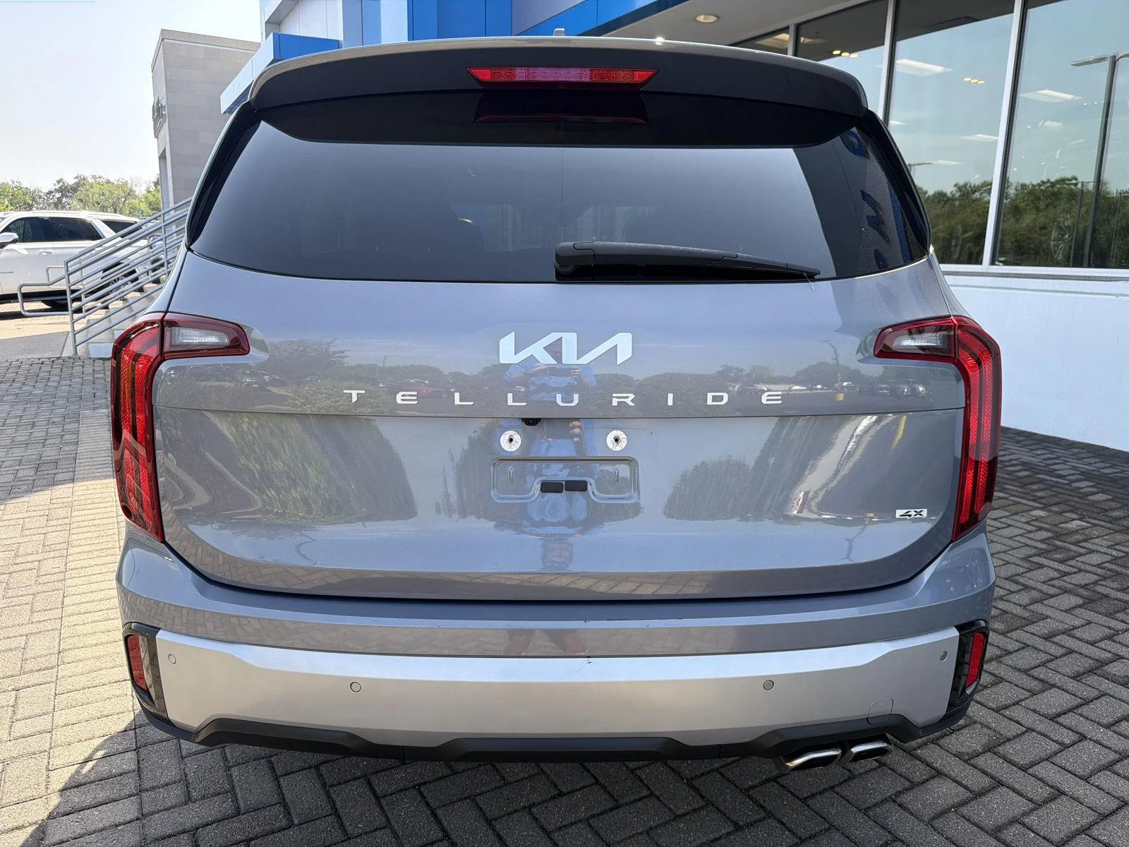 Used 2024 Everlasting Silver Kia S image 4