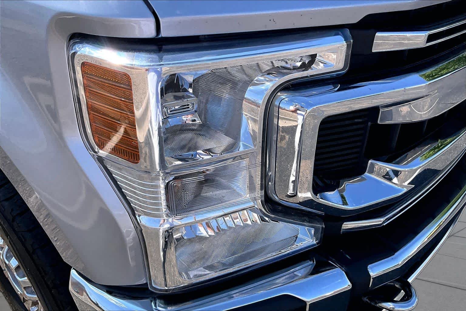 Used 2020 Iconic Silver Ford XLT image 25